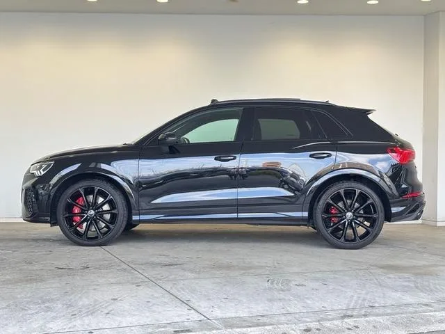 Audi RS Q3 BASE GRADE 2024 — миниатюра 3