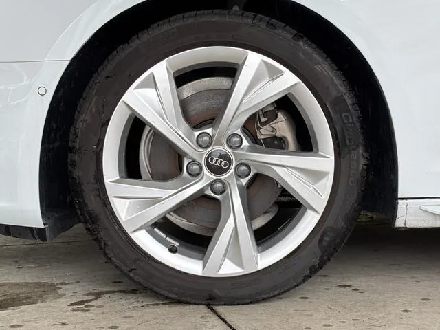 Audi A4 AVANT 35 TDI S-LINE 2024 — миниатюра 3