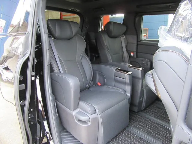 Toyota ALPHARD Z 2024 — миниатюра 5