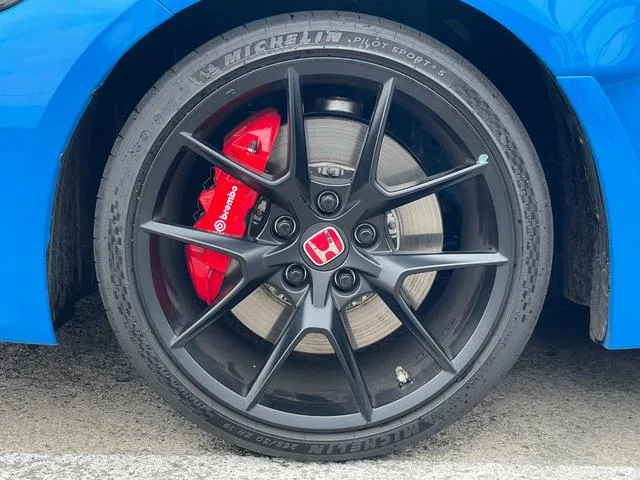 Honda CIVIC TYPE R 2025 — миниатюра 3