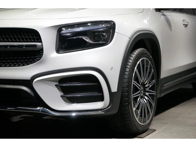 Mercedes-Benz GLB-Class GLB200D 4MATIC AMG LINE PACKAGE 2024 — миниатюра 2
