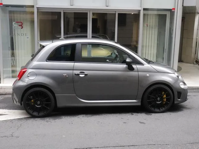 Abarth ABARTH 695 COMPETIZIONE 2025 — миниатюра 2