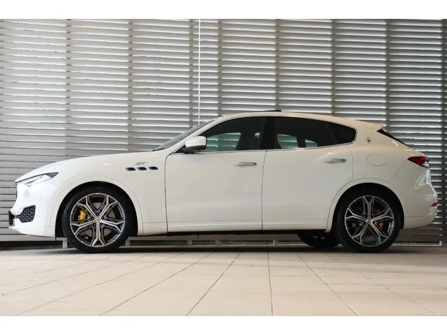Maserati Levante GT HYBRID 2024 — миниатюра 2