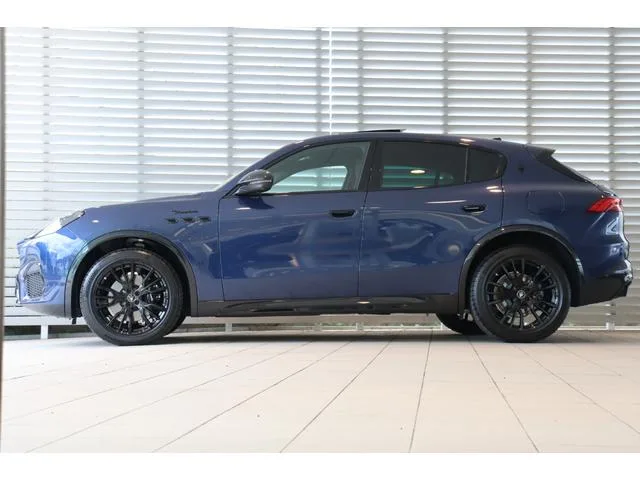 Maserati GRECALE BASE GRADE 2025 — миниатюра 2