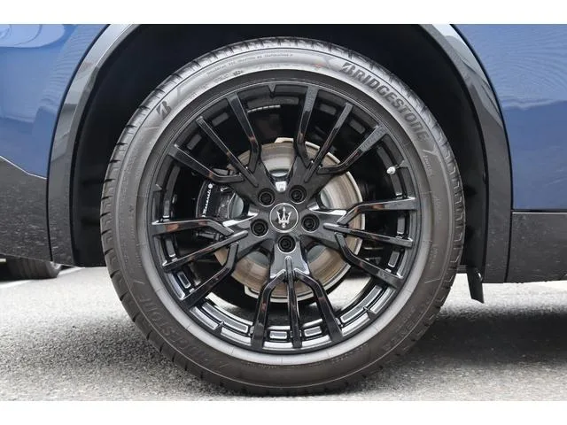 Maserati GRECALE BASE GRADE 2025 — миниатюра 4
