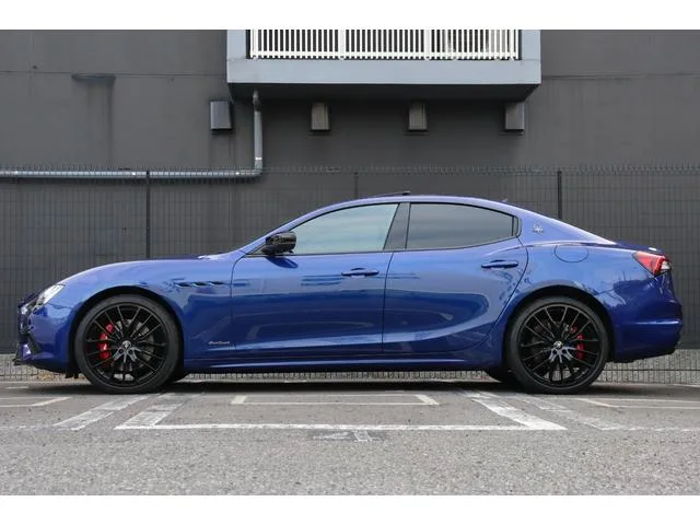 Maserati GHIBLI HYBRID GRANSPORT 2022 — миниатюра 2