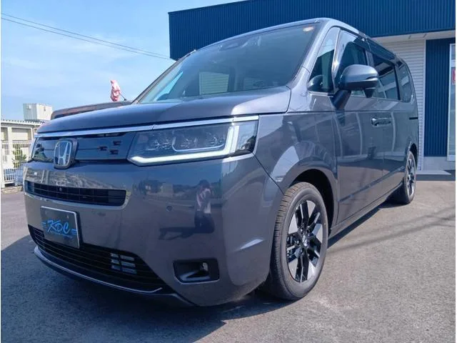 Honda STEPWAGON E:HEV AIR EX 2025 — миниатюра 2