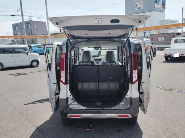 Suzuki SPACIA GEAR HYBRID XZ 2026 — миниатюра 4