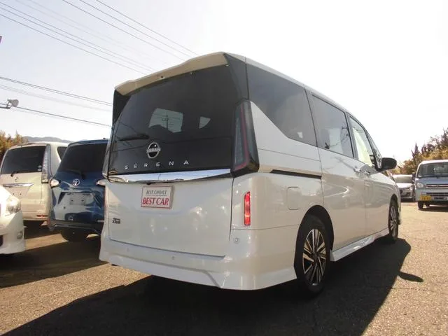 Nissan SERENA HIGHWAY STAR V V SELECTION 2024 — миниатюра 2