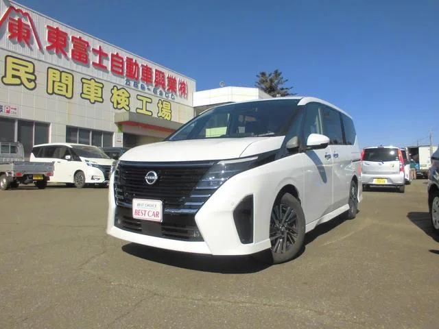Nissan SERENA HIGHWAY STAR V V SELECTION 2024 — фото 1, купить с доставкой в Москву