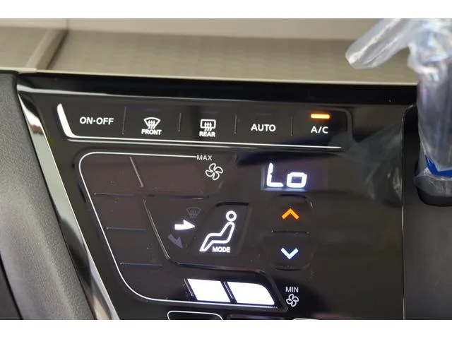 Mitsubishi DELICA MINI T PREMIUM LIMITED EDITION 2025 — миниатюра 3