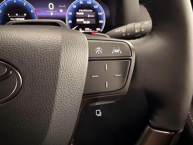 Toyota VELLFIRE HYBRID Z PREMIER 2026 — миниатюра 4