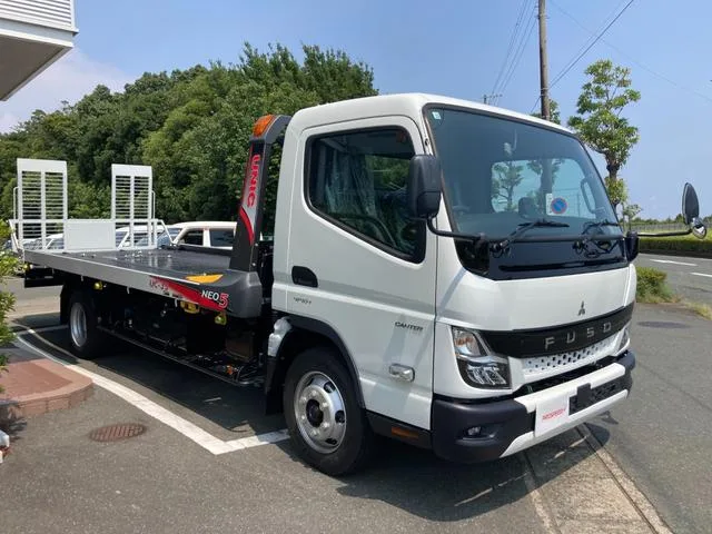 Mitsubishi Fuso CANTER WIDE CAB LONG ALL LOW FLOOR 2023 — миниатюра 3