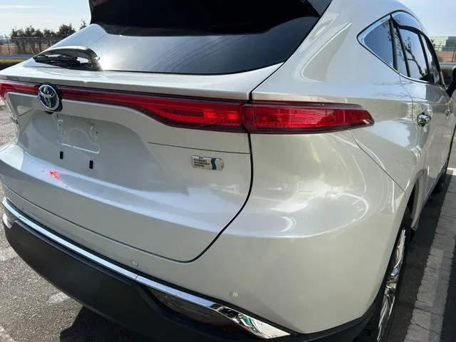 Toyota HARRIER HYBRID Z LEATHER PACKAGE 2023 — миниатюра 5
