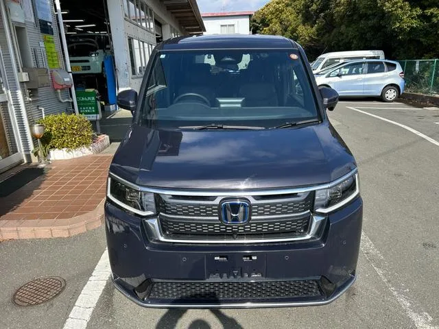 Honda STEPWAGON E:HEV SPADA PREMIUM LINE 2025 — миниатюра 2