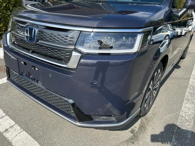 Honda STEPWAGON E:HEV SPADA PREMIUM LINE 2025 — миниатюра 5