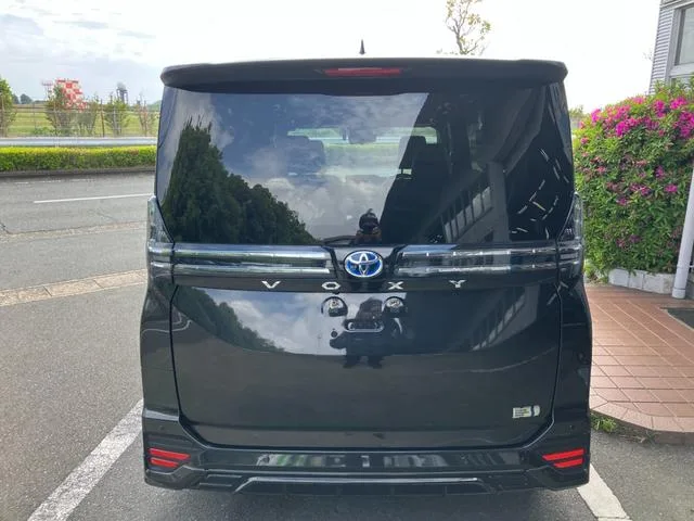 Toyota VOXY HYBRID S-Z 2023 — миниатюра 2