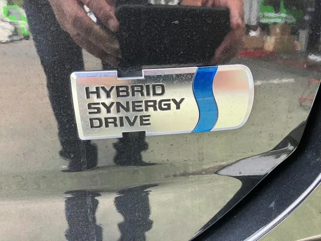 Toyota VOXY HYBRID S-Z 2023 — миниатюра 4
