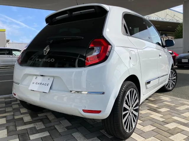 Renault TWINGO INTENS CANVAS TOP 2022 — миниатюра 2