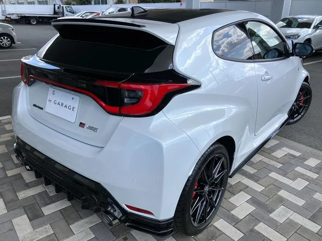 Toyota GR YARIS RZ HIGH PERFORMANCE 2025 — миниатюра 2