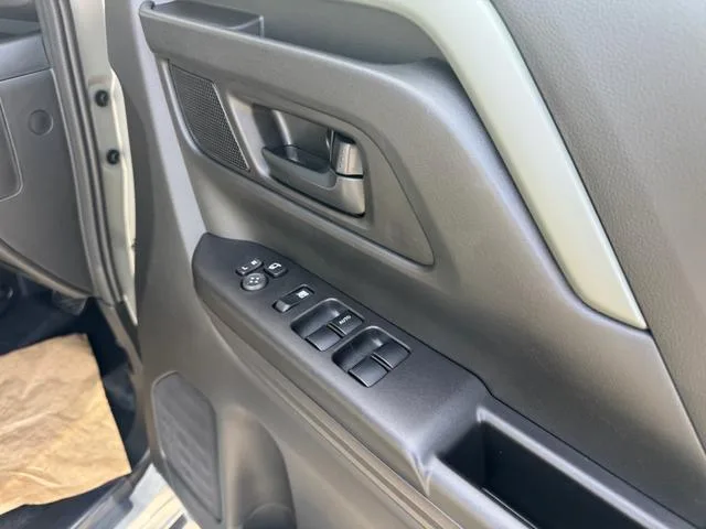 Suzuki SPACIA GEAR HYBRID XZ TURBO 2026 — миниатюра 5