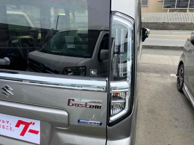 Suzuki SPACIA CUSTOM HYBRID XS 2023 — миниатюра 5