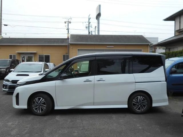 Nissan SERENA HIGHWAY STAR V 2023 — миниатюра 2
