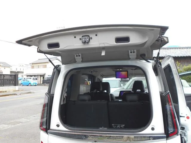 Nissan SERENA HIGHWAY STAR V 2023 — миниатюра 5