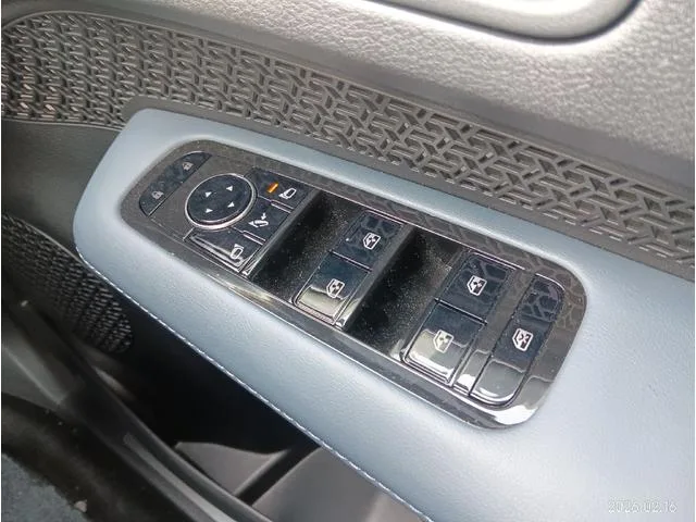 Nissan ARIYA B9 E-4ORCE LIMITED 2023 — миниатюра 3