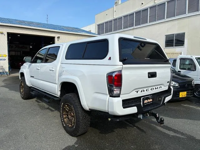 America Toyota TACOMA DOUBLE CAB TRD SPORT 2022 — миниатюра 3