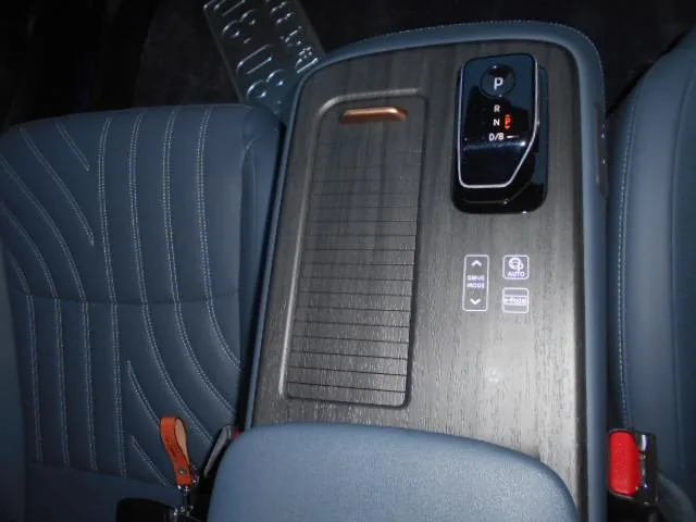 Nissan Ariya B6 2023 — миниатюра 5