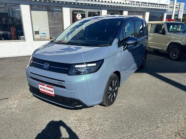 Honda FREED E:HEV AIR EX 2025 — миниатюра 2