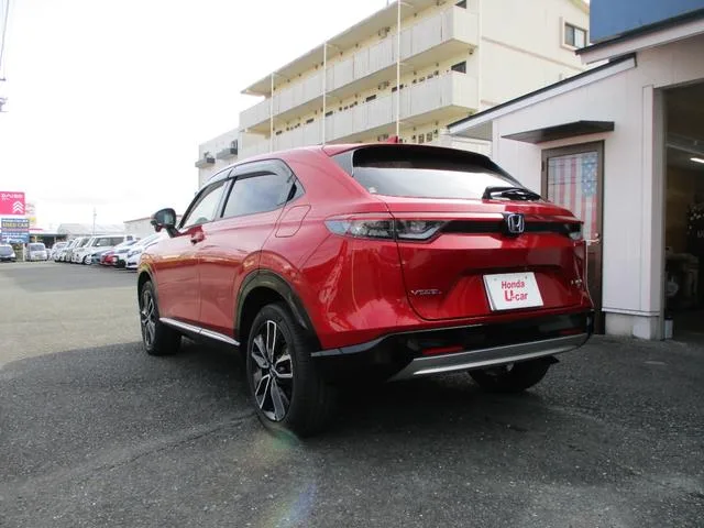 Honda VEZEL E:HEV Z 2022 — миниатюра 2