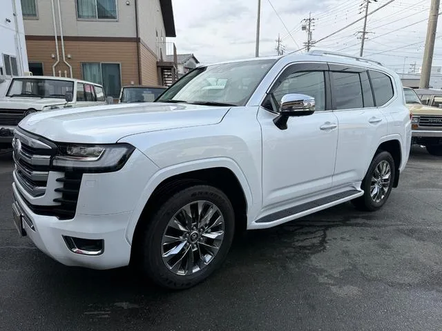 Toyota LAND CRUISER ZX 2023 — миниатюра 4