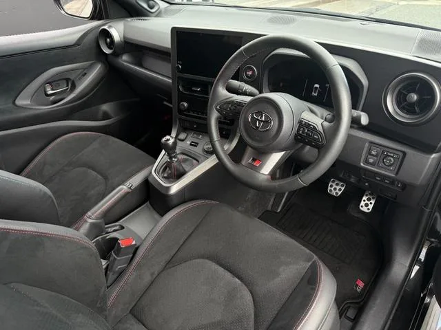 Toyota GR YARIS RZ HIGH PERFORMANCE 2024 — миниатюра 5