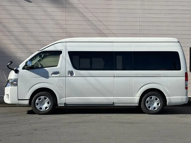 Toyota HIACE WAGON GRAND CABIN 2024 — миниатюра 2