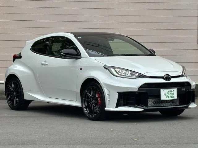 Toyota GR YARIS RZ HIGH PERFORMANCE 2025 — миниатюра 3