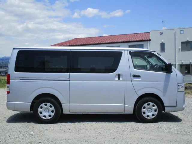 Toyota HIACE VAN LONG DX GL PACKAGE 2023 — миниатюра 2