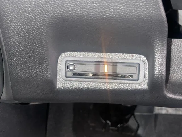 Honda VEZEL E:HEV Z 2022 — миниатюра 3