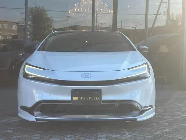 Toyota PRIUS Z 2023 — миниатюра 2