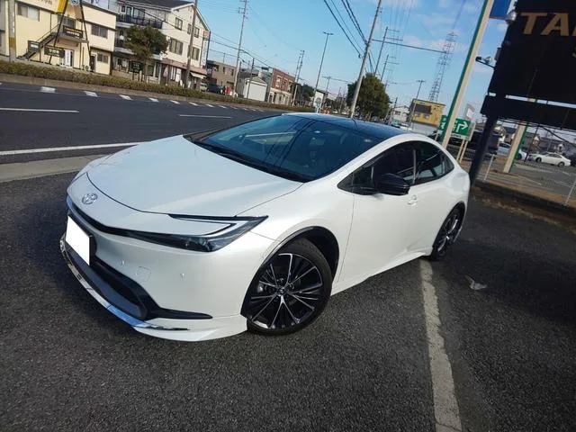 Toyota Prius Z 2024 — миниатюра 2