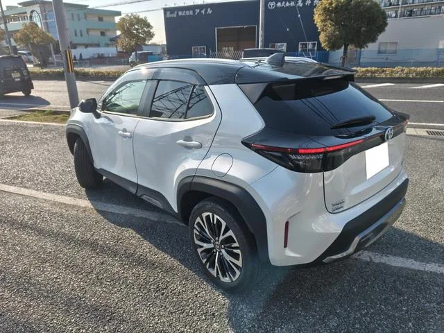 Toyota YARIS CROSS HYBRID Z ADVENTURE 2023 — миниатюра 4