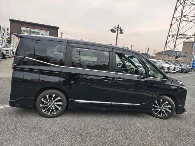 Toyota VOXY HYBRID S-Z 2024 — миниатюра 3