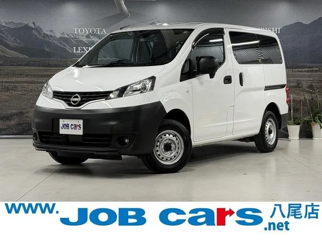 Nissan NV200 VANETTE VAN DX 2023 — фото 1, купить с доставкой в Москву