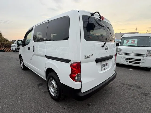 Nissan NV200 VANETTE VAN DX 2023 — миниатюра 2