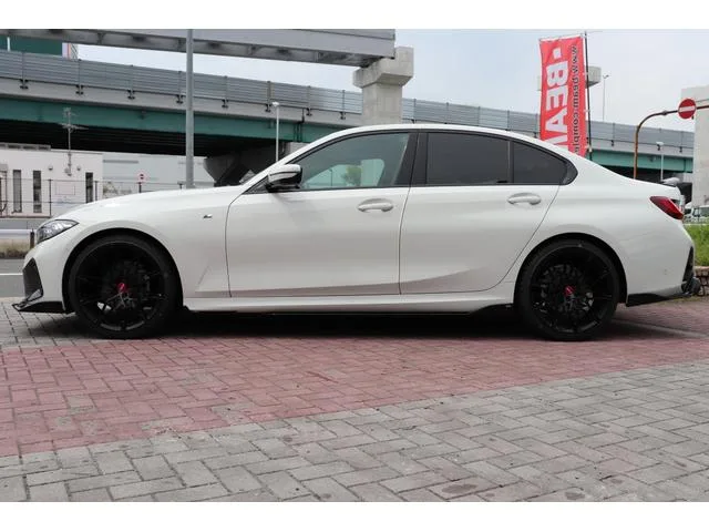 BMW 3 Series 318i M-SPORT 2023 — миниатюра 3