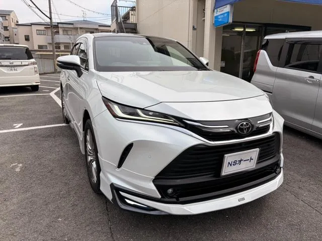 Toyota HARRIER Z LEATHER PACKAGE 2023 — фото 1, купить с доставкой в Москву