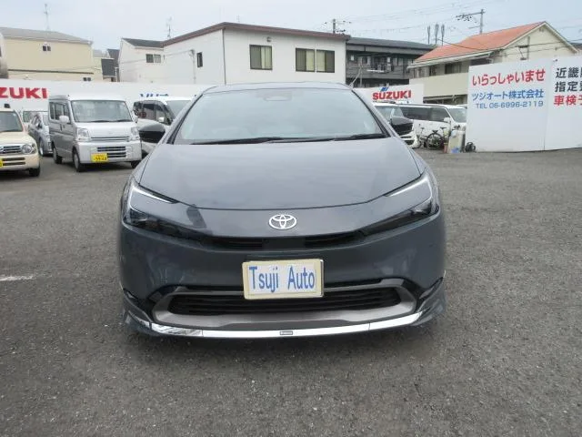 Toyota Prius Z 2024 — миниатюра 2