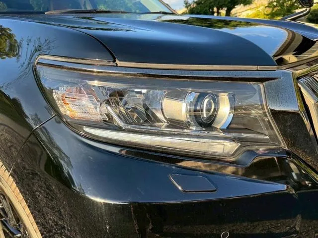 Toyota LAND CRUISER PRADO TX L PACKAGE 70TH ANNIVERSARY LIMITED 2022 — миниатюра 4