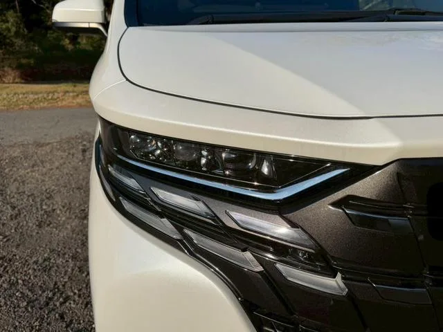 Toyota ALPHARD Z 2023 — миниатюра 4